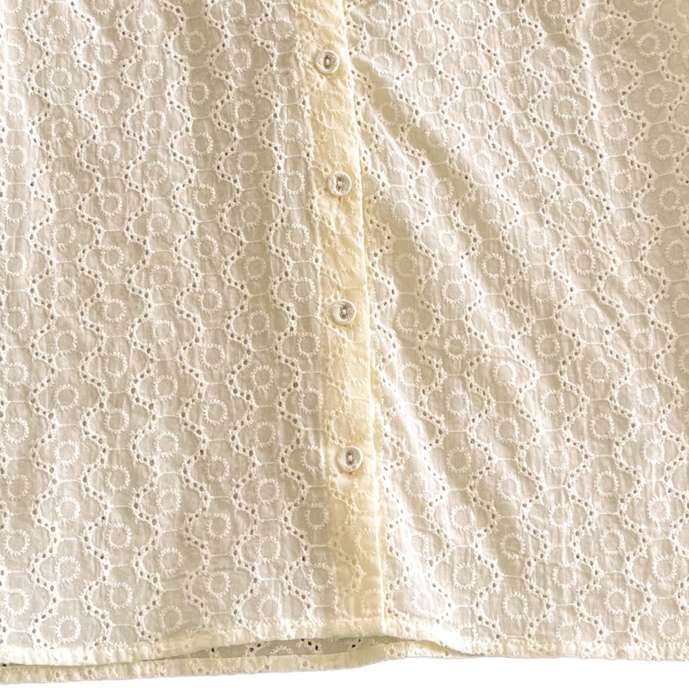 ModCloth Button-Down Floral Pattern Eyelet Ivory/… - image 3